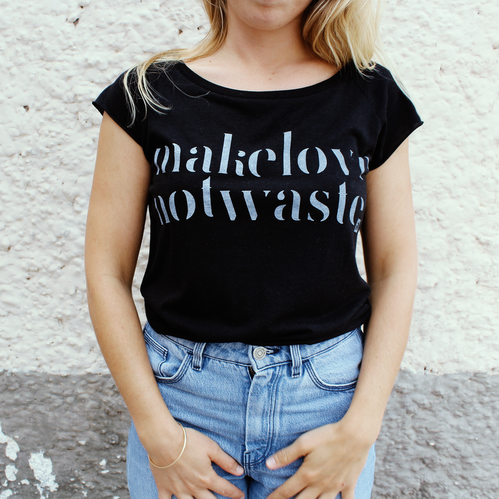 T-shirt Woman „Make love not waste“